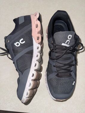 On Running Women’s Cloud Hellion